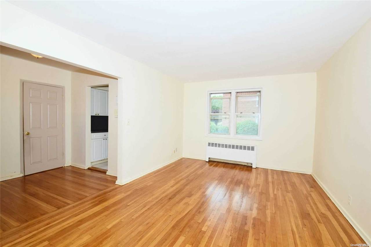 145 Smith Street - Photo 1