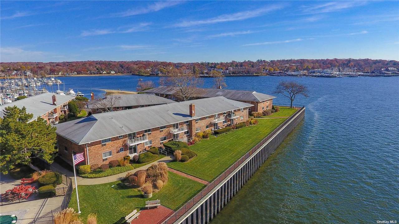 1 Toms Point Lane - Photo 1