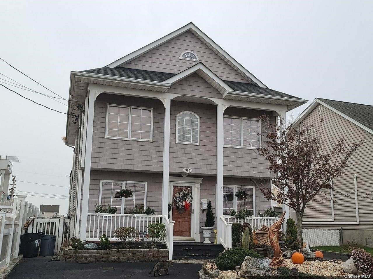 980 Pacific Street - Photo 1