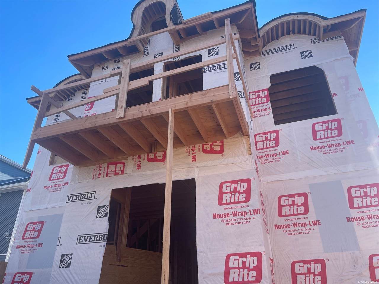 192-04 90th Avenue - Photo 1