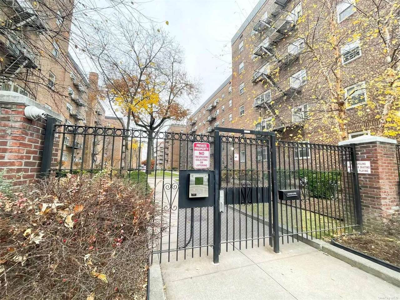44-65 Kissena Boulevard - Photo 1