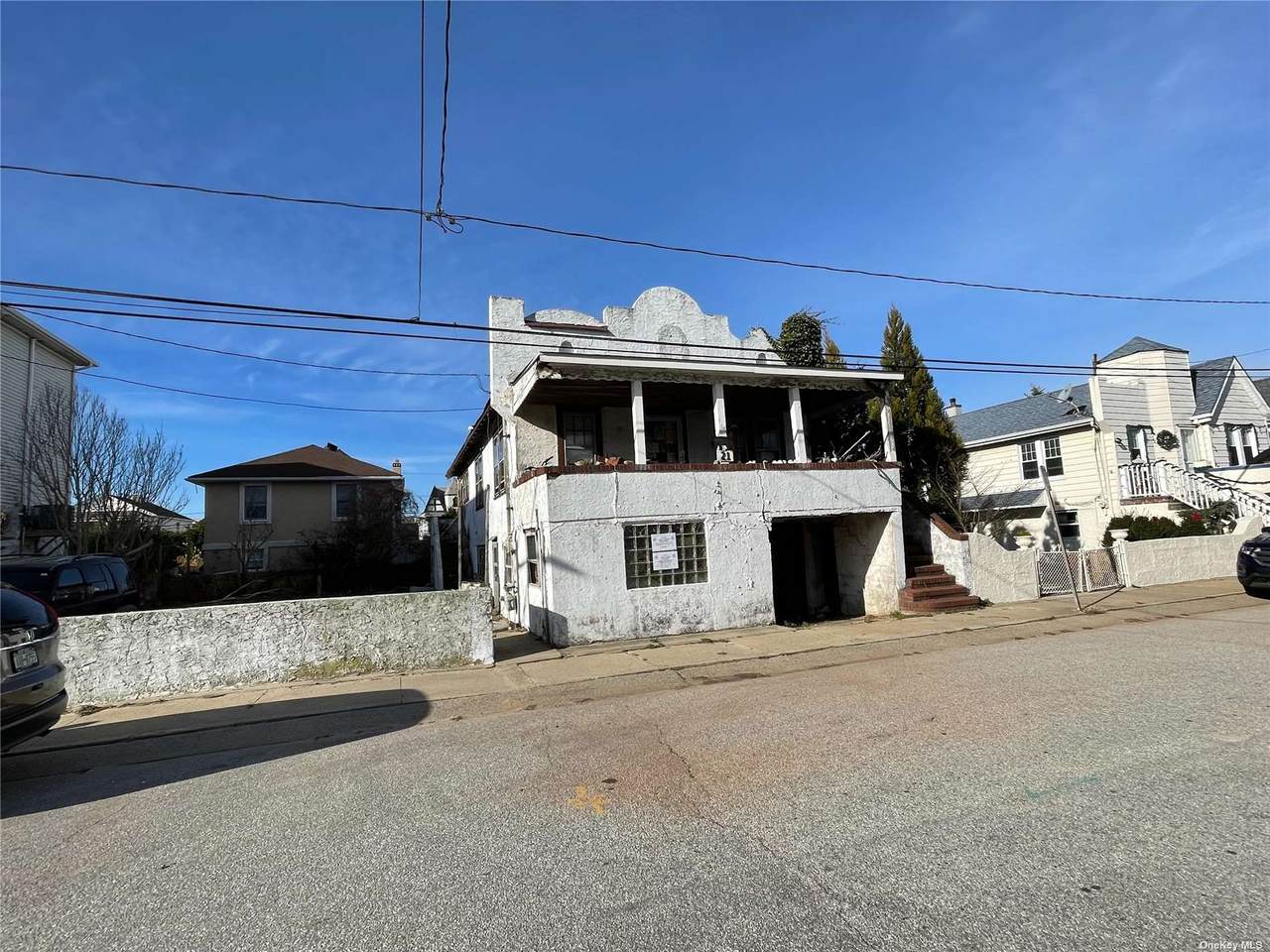 21 Oswego Avenue - Photo 1