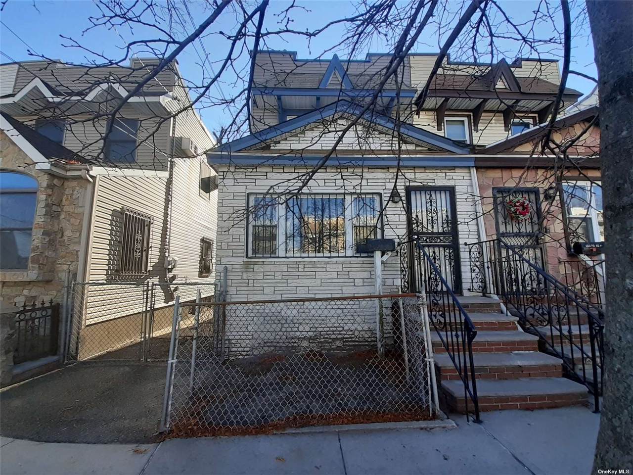 168-48 92nd Road - Photo 1