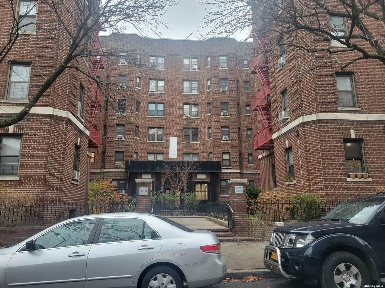 155-01 90 Avenue - Photo 1
