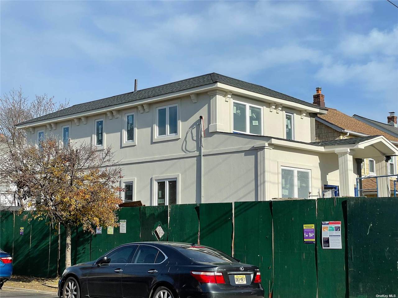 200-01 116th Ave - Photo 1