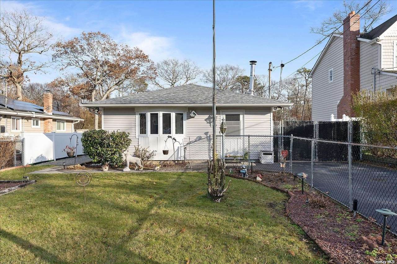 87 Biltmore Drive - Photo 1