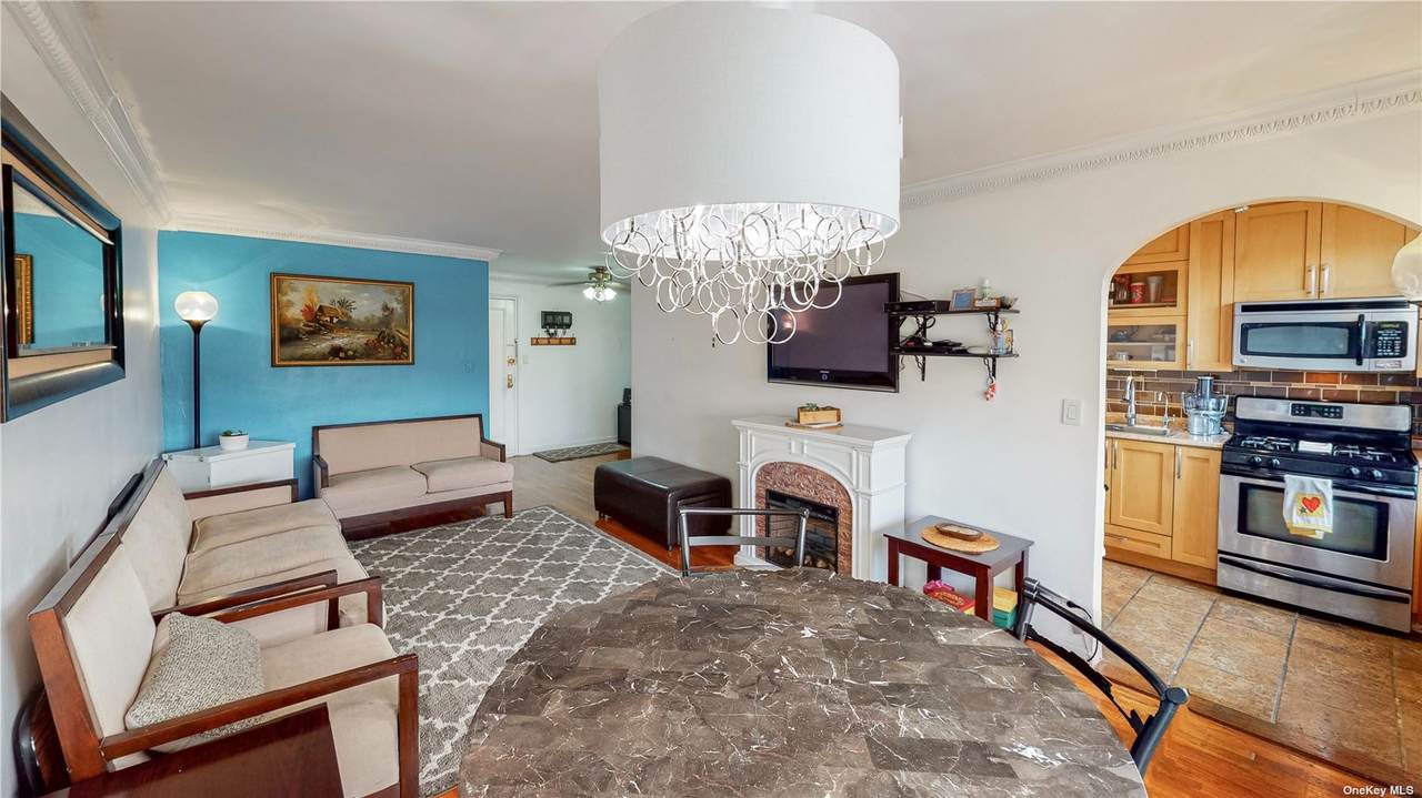 83-40 Austin Street - Photo 1