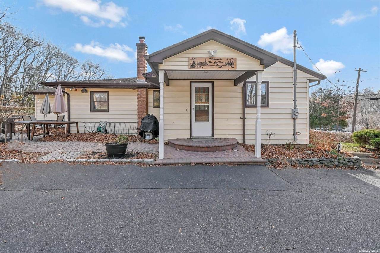 24 Sound Road - Photo 1