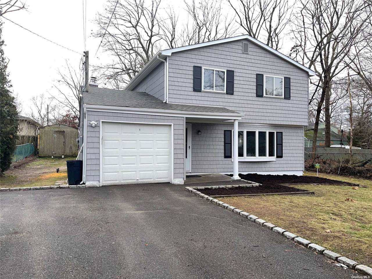 172 Hampton Avenue - Photo 1