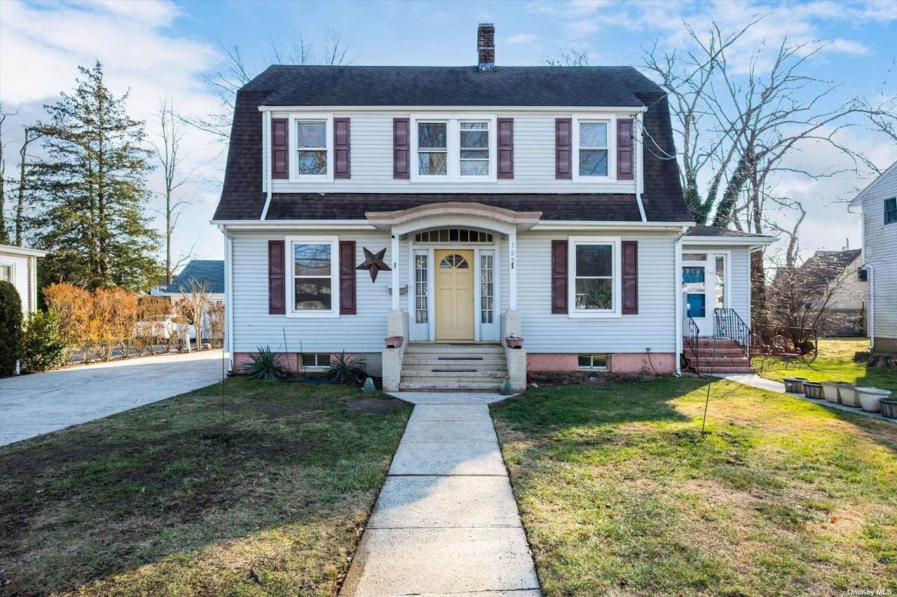 102 Conklin Street - Photo 1