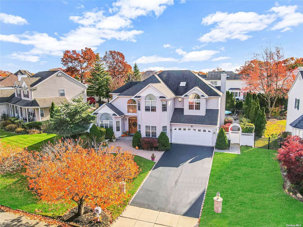 24 White Cliff Lane - Photo 1