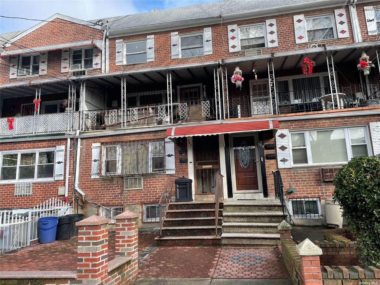 983 78th Street - Photo 1
