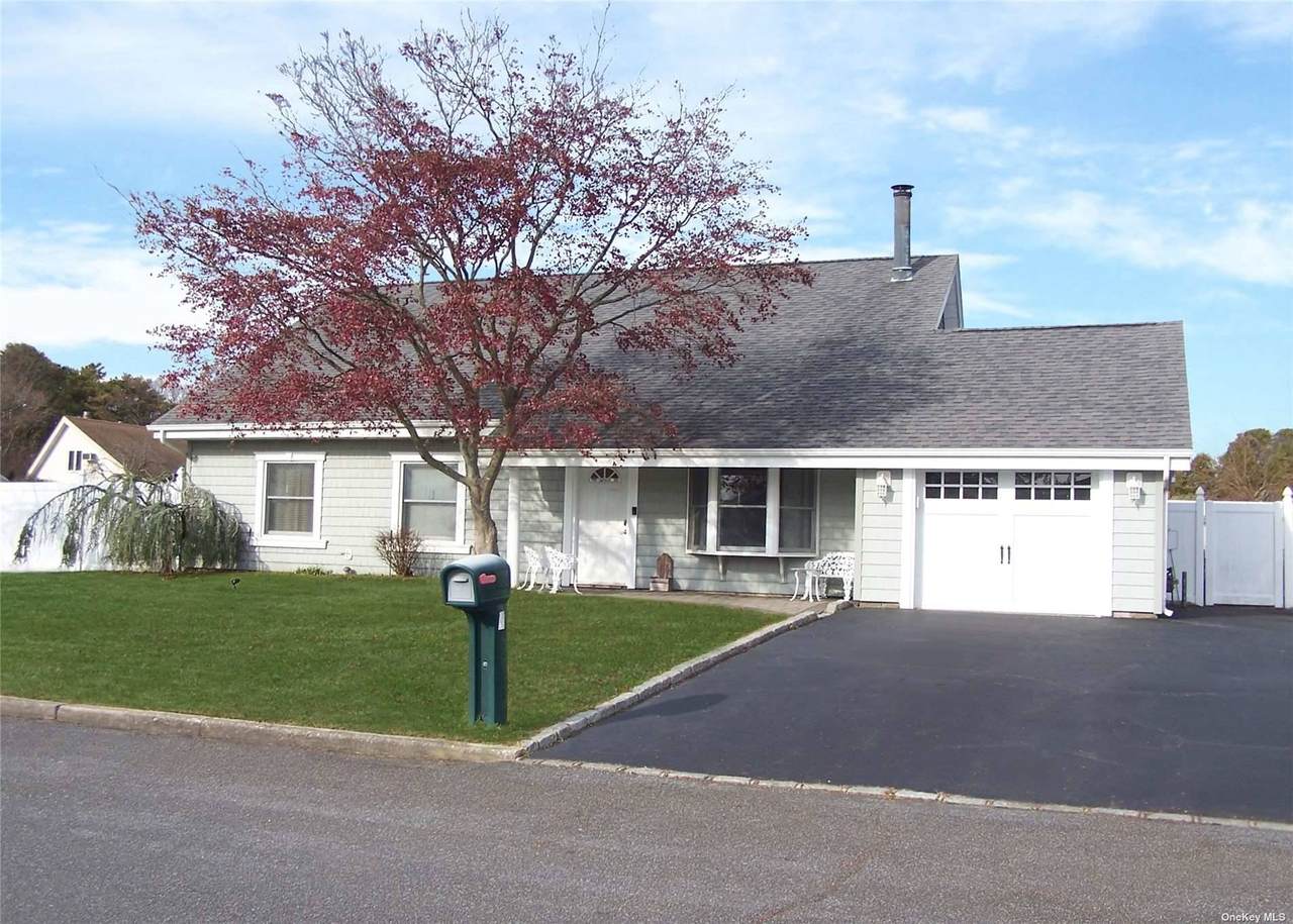 3 Summerwood Road - Photo 1