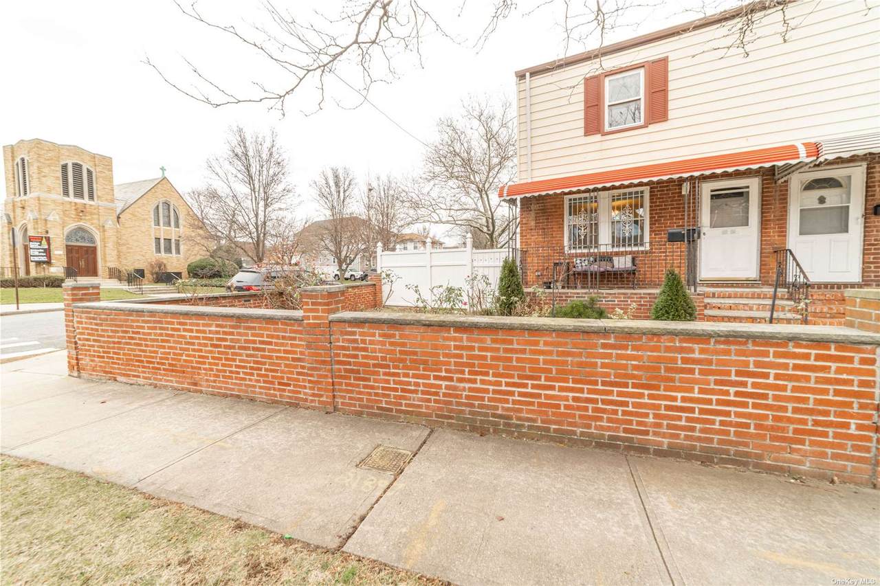 87-01 Commonwealth Boulevard - Photo 1