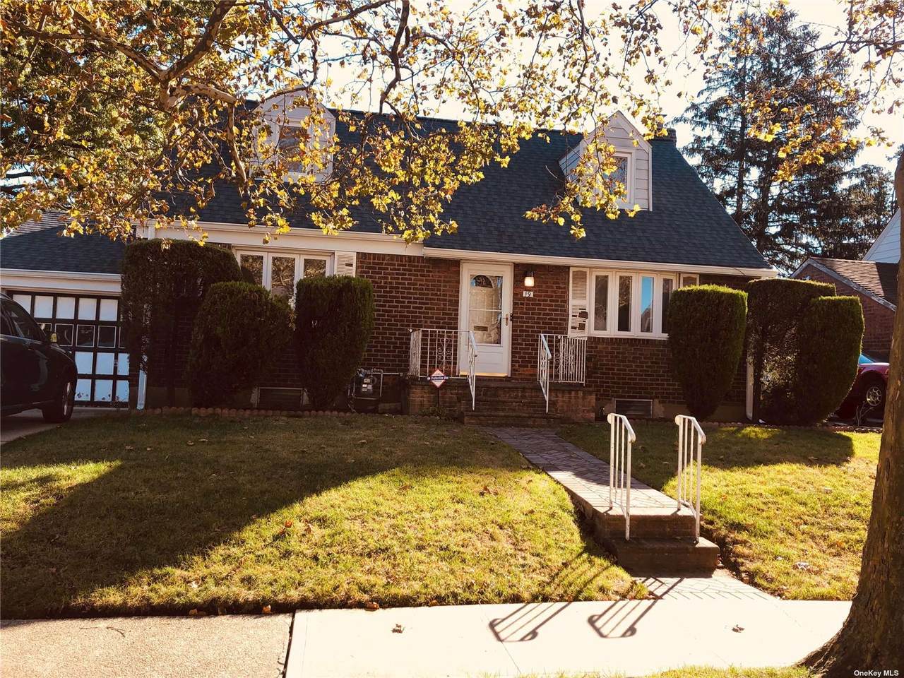 19 Peekskill Street - Photo 1