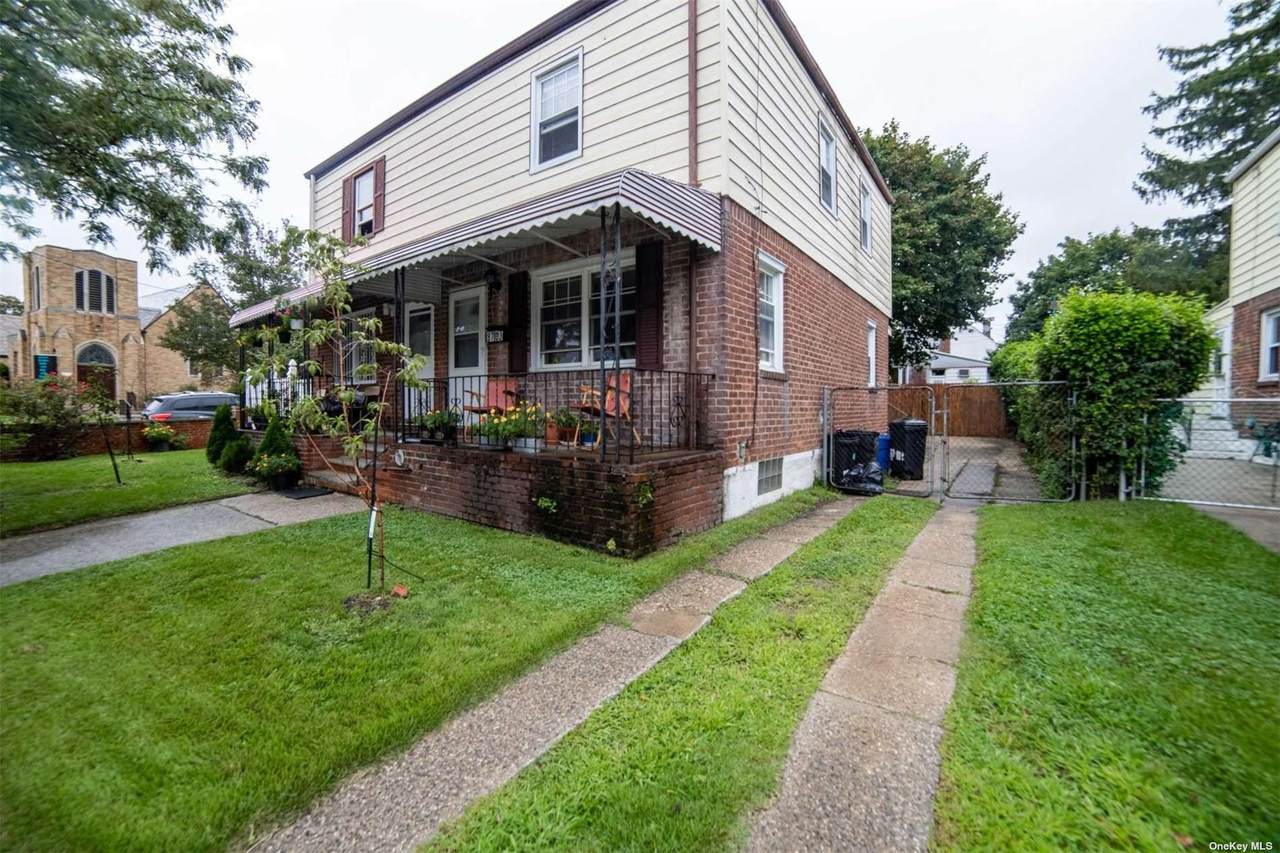 87-03 Commonwealth Boulevard - Photo 1