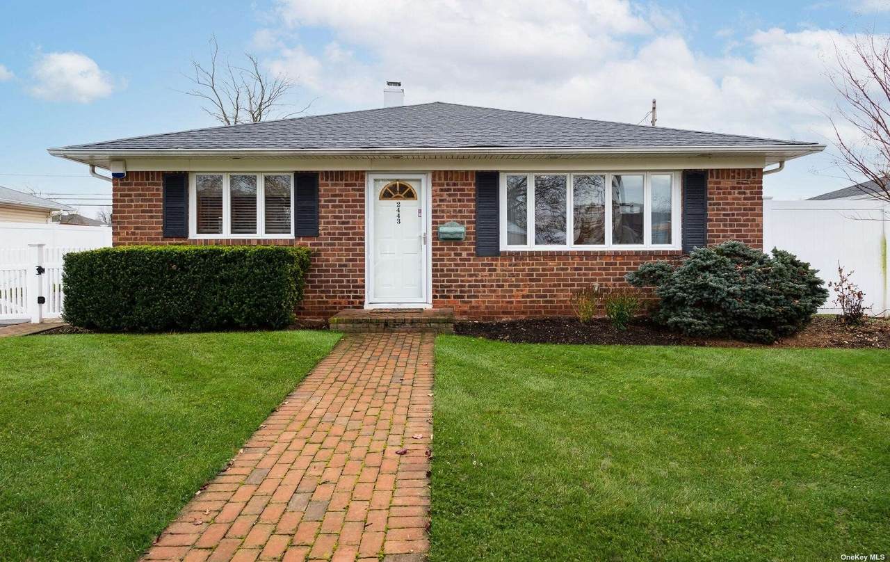 2443 Cedar Street - Photo 1