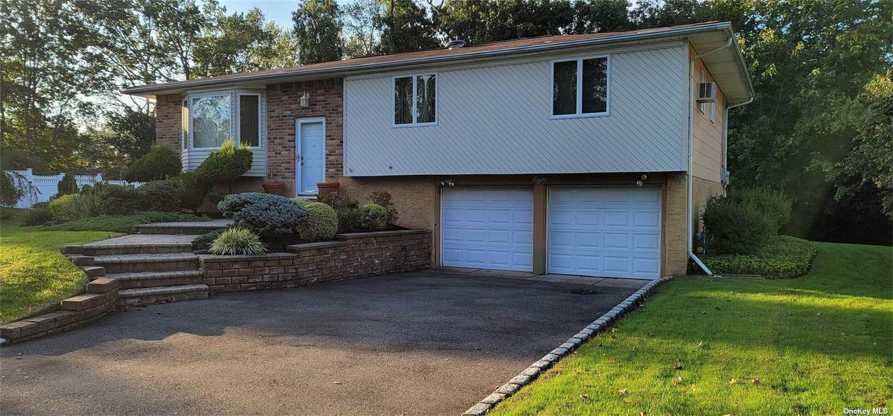 8 Peacock Lane - Photo 1