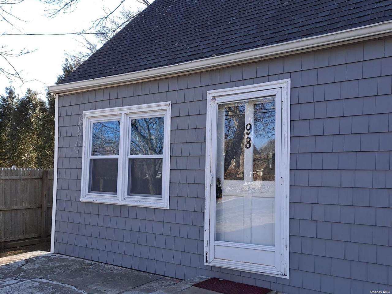 98 Manor Drive - Photo 1