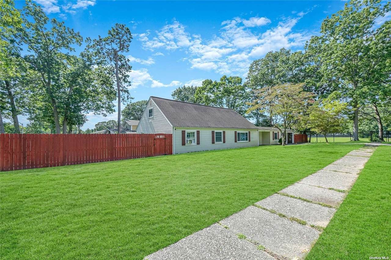 156 Sunflower Lane - Photo 1