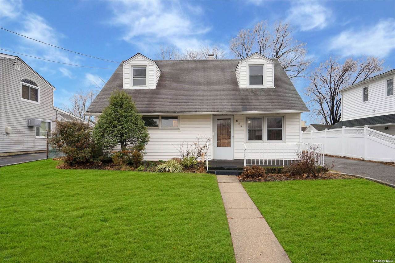 913 Merillon Avenue - Photo 1