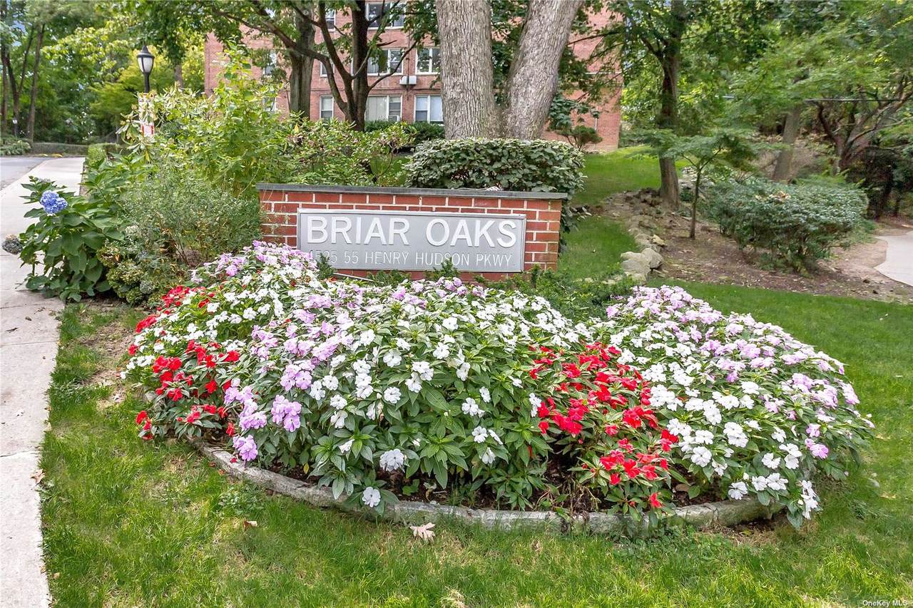 4525 Henry Hudson Pky - Photo 1