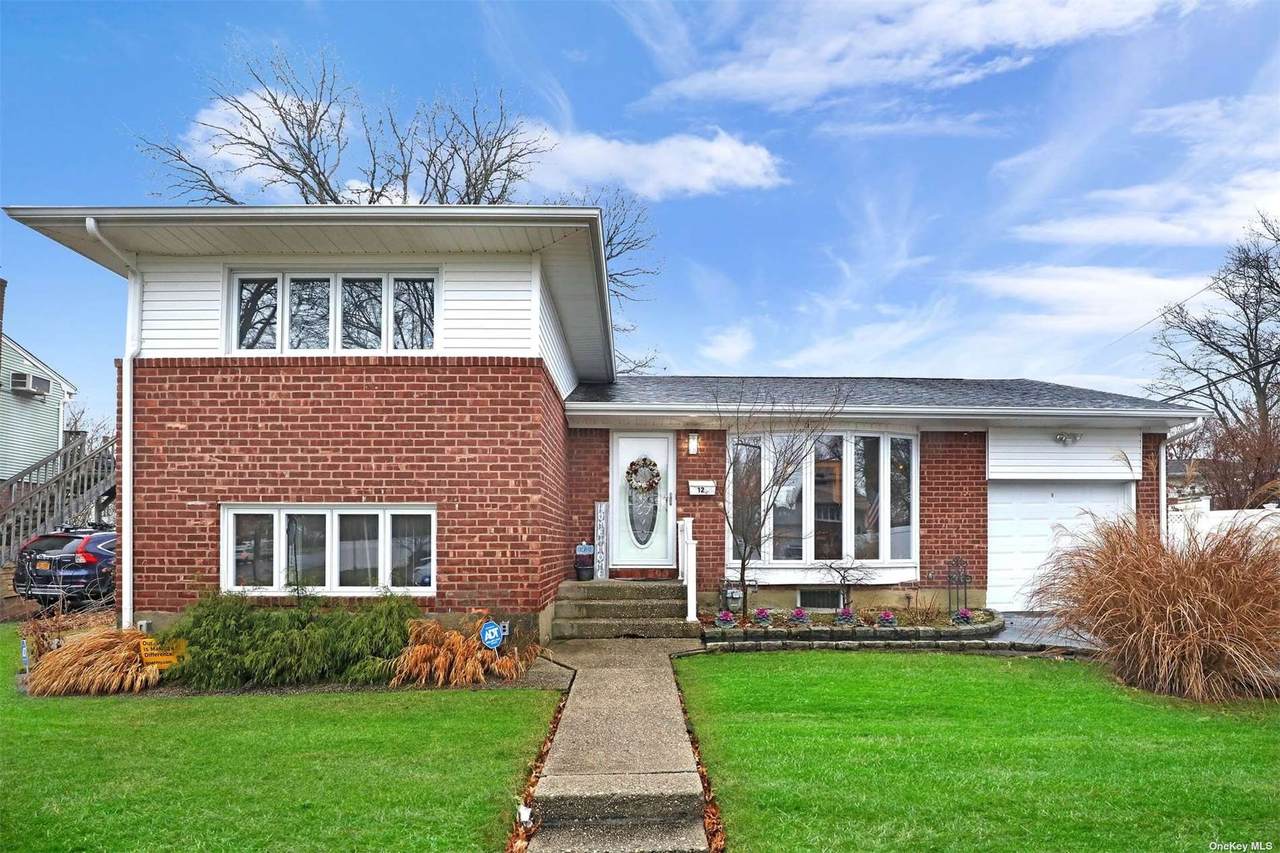 12 Genesee Drive - Photo 1