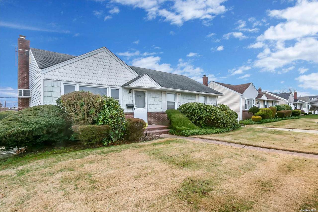 2568 1st Avenue - Photo 1