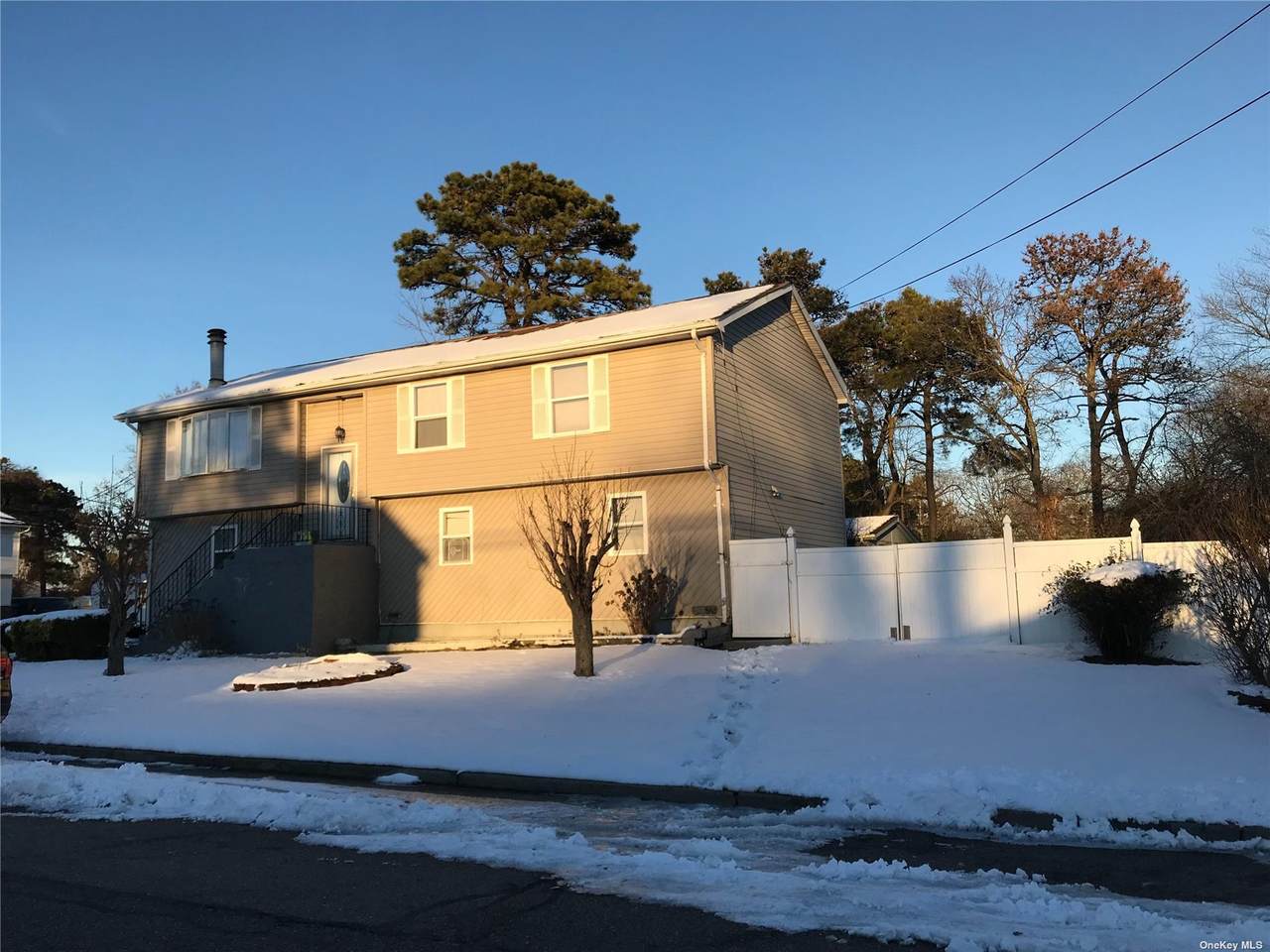 28 Levey Boulevard - Photo 1