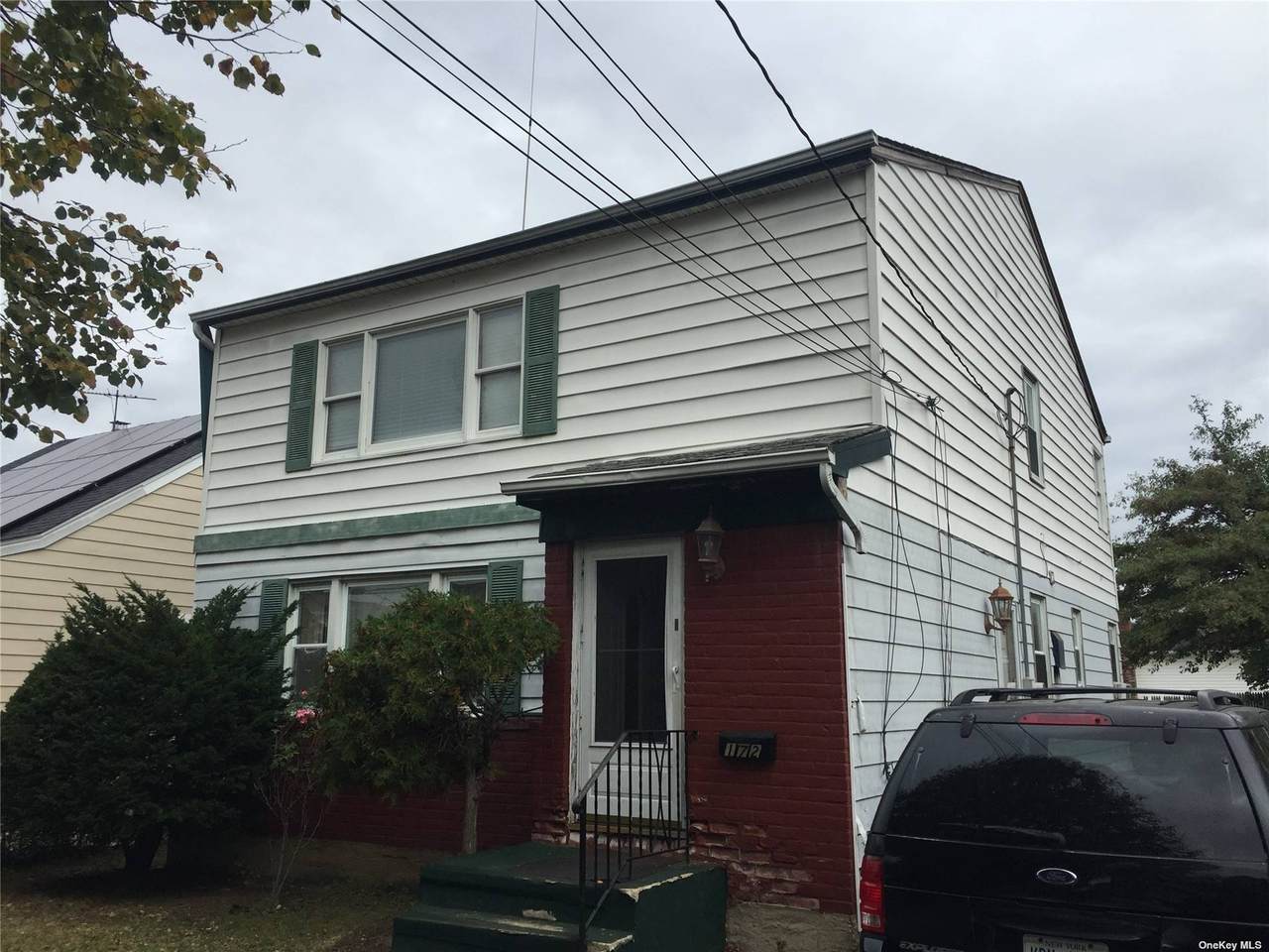 172 Fairview Boulevard - Photo 1