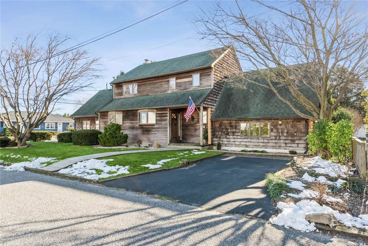 325 2nd Avenue - Photo 1