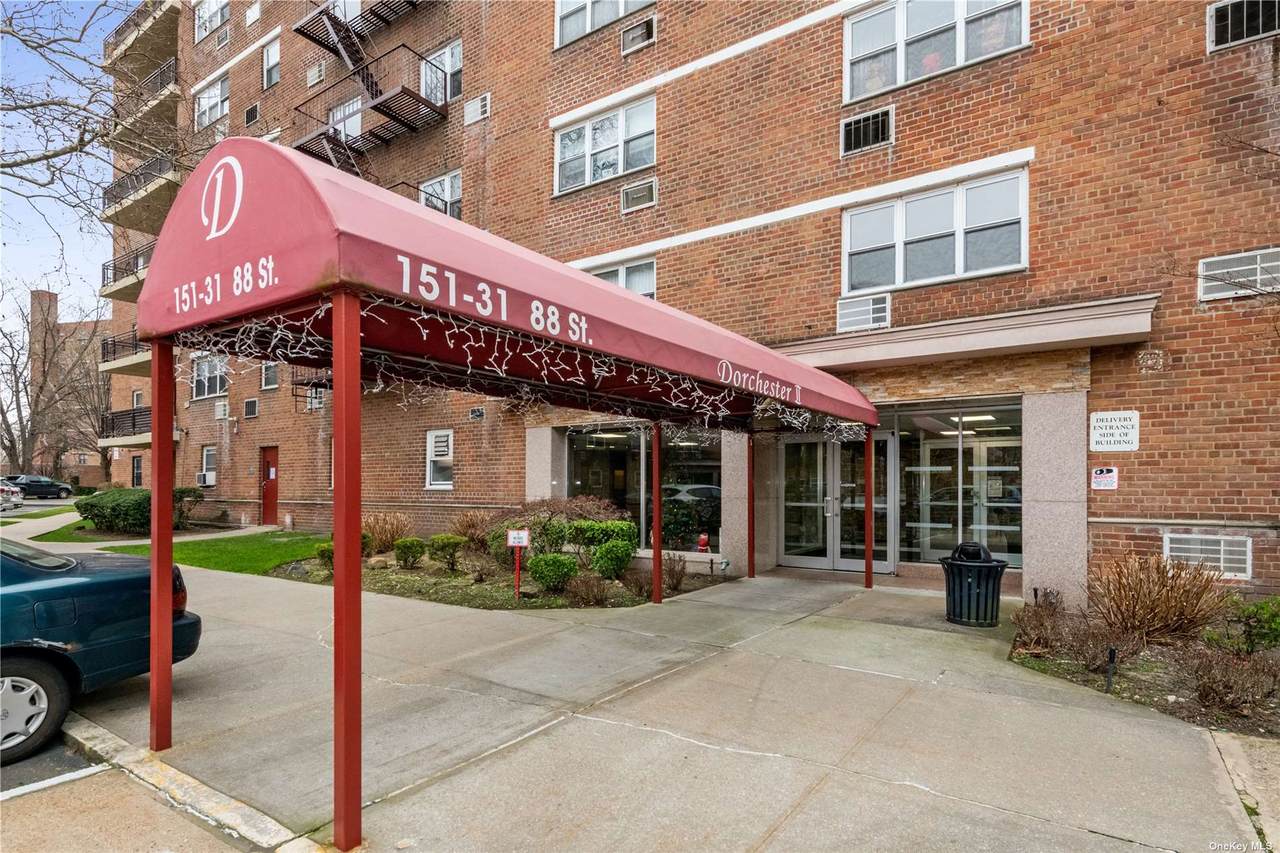 151-31 88th Street - Photo 1