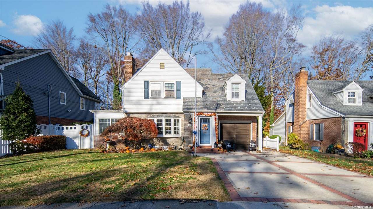 89 Gerard Avenue - Photo 1