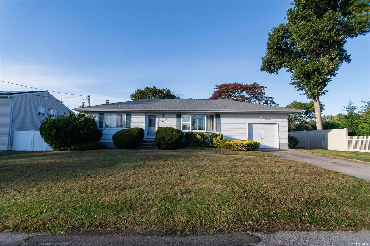 85 Montgomery Avenue - Photo 1