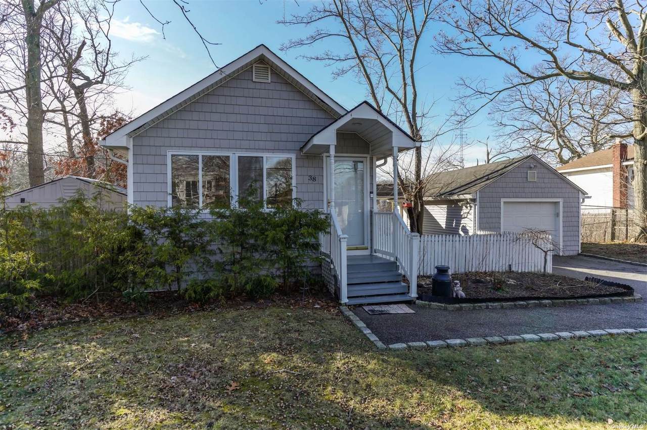 38 Whitestone Road - Photo 1