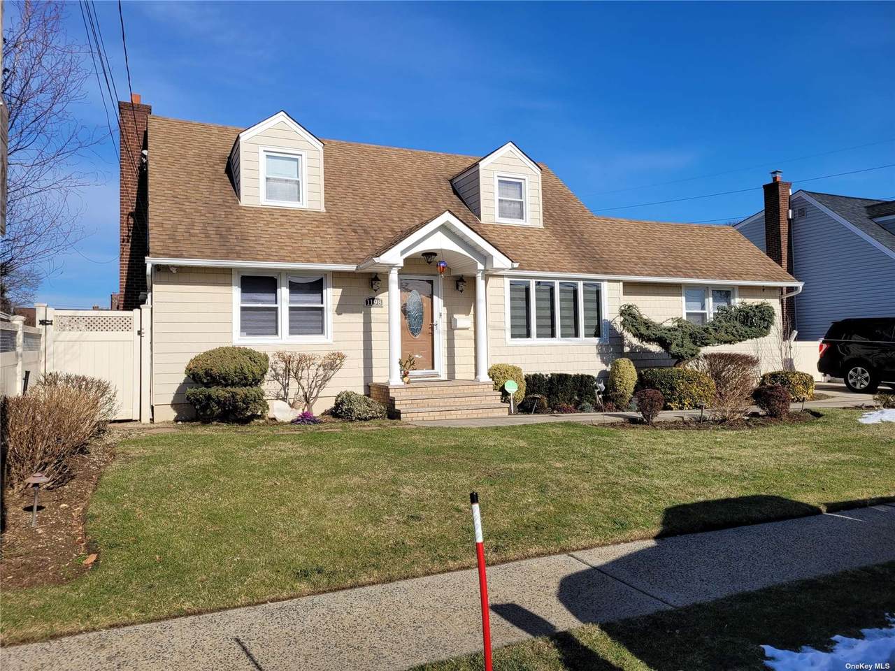 1198 Emma Place - Photo 1