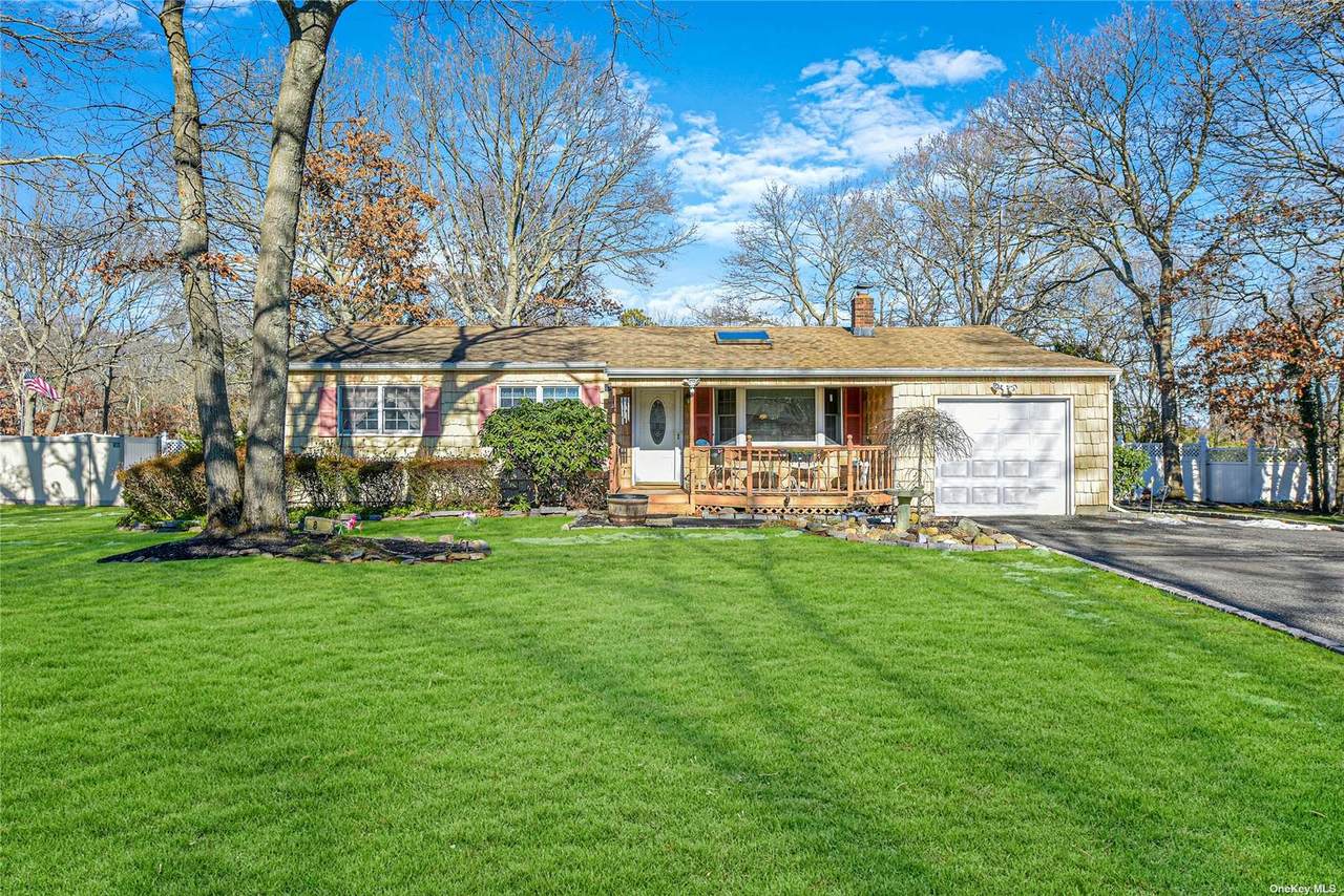 83 Barretts Avenue - Photo 1