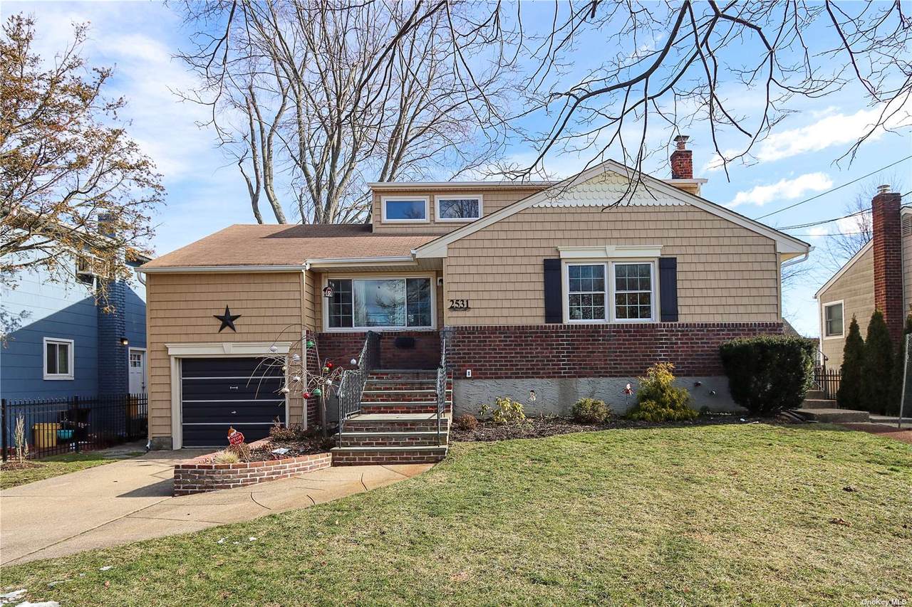 2531 Bayview Avenue - Photo 1