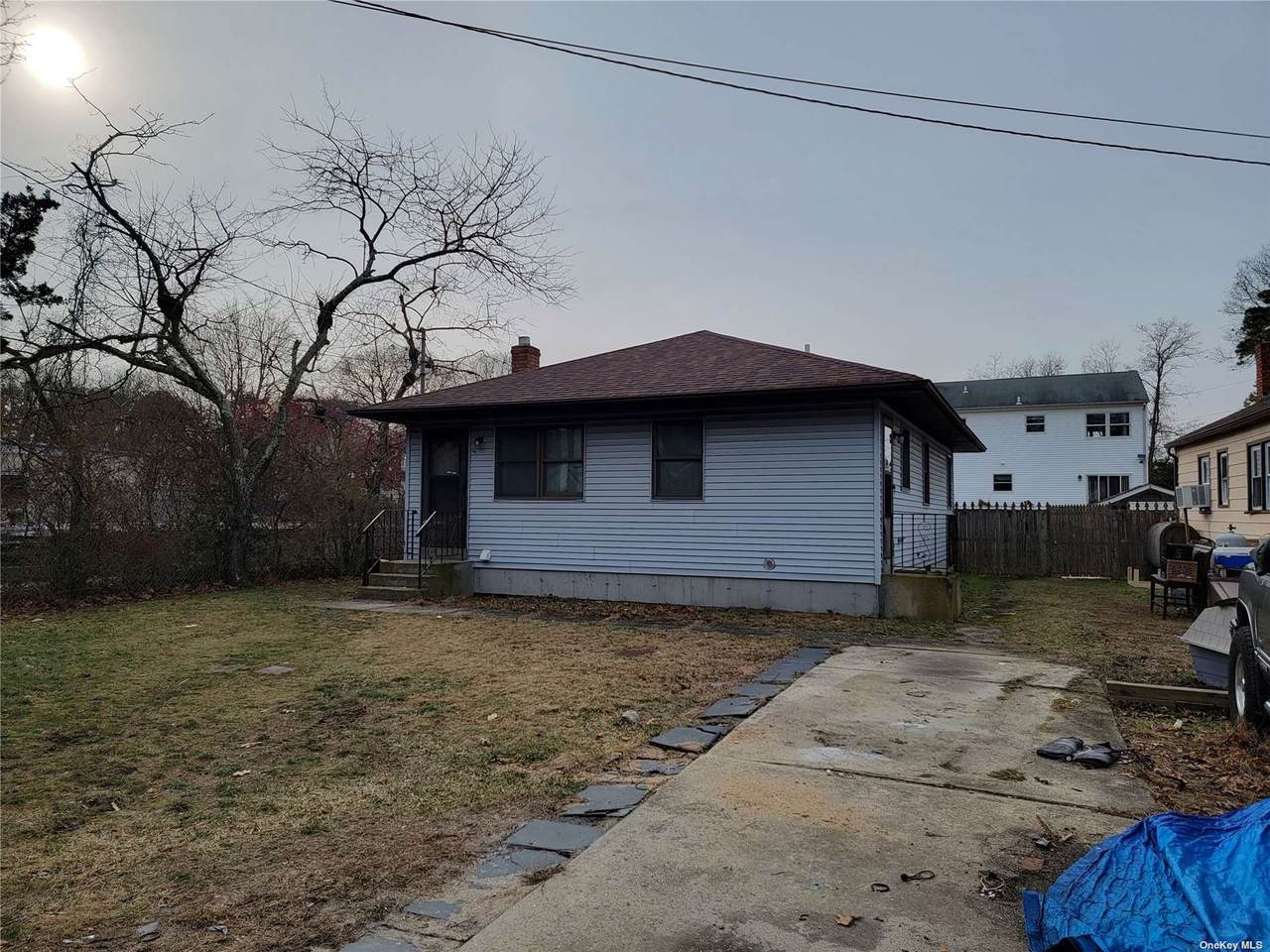 95 Essex Circle - Photo 1