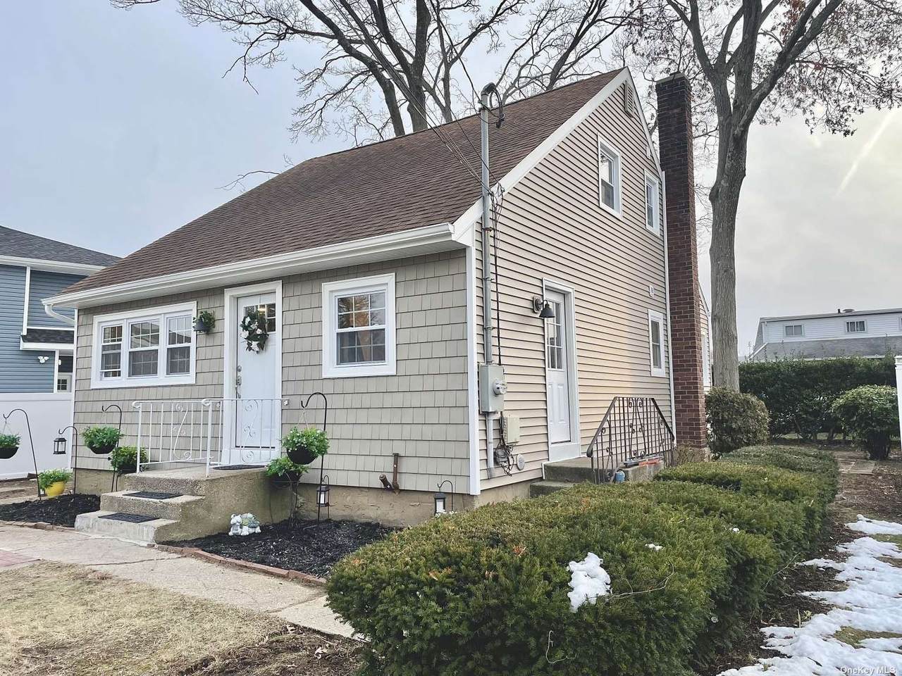 580 Chamberlin Street - Photo 1