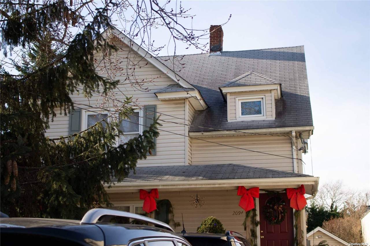 2094 Wantagh Avenue - Photo 1