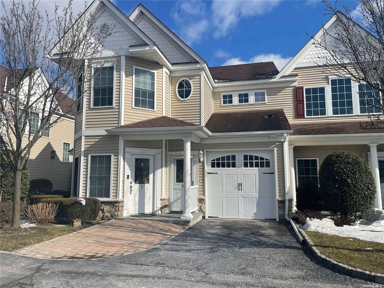 8 Meadow Court - Photo 1