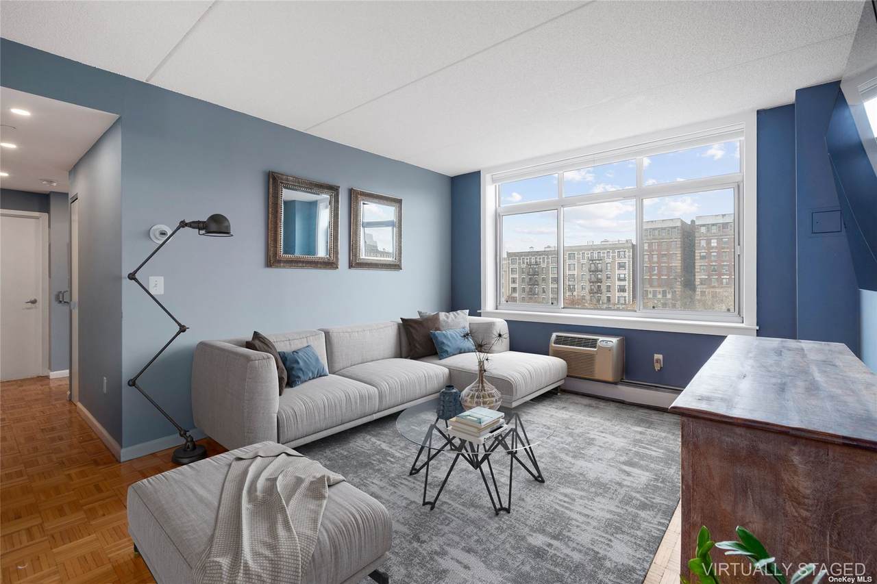 102 Bradhurst Avenue - Photo 1
