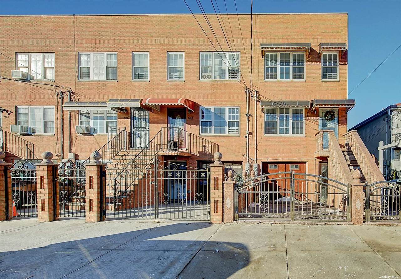 926 Crescent St. - Photo 1