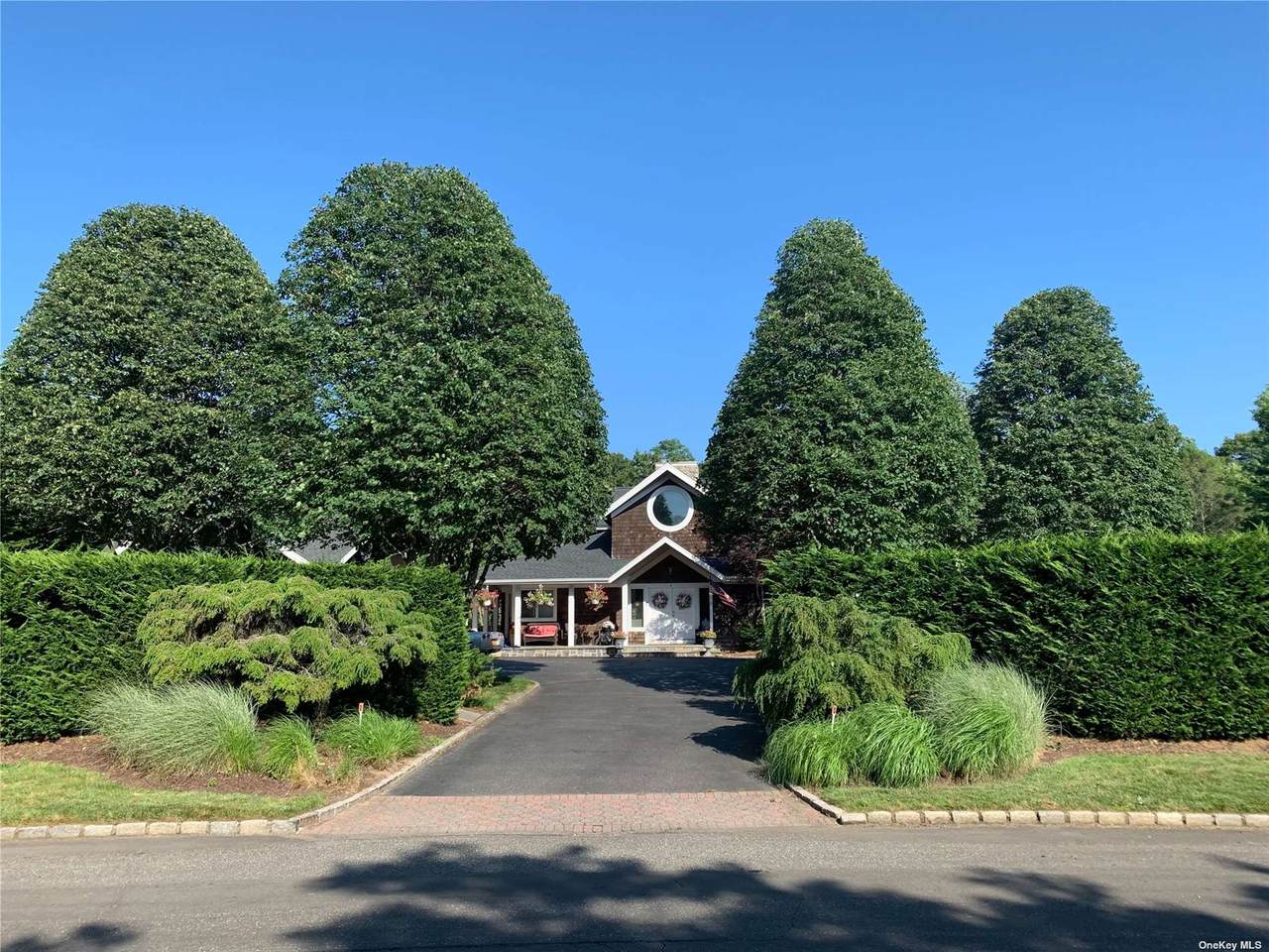 4 Wisteria Drive - Photo 1
