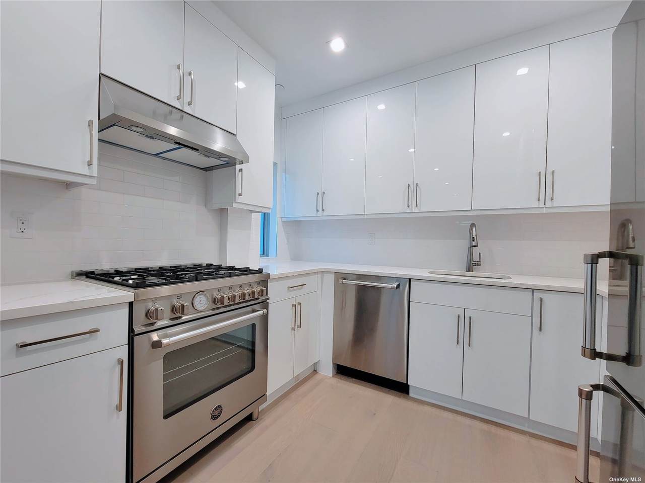 42-44 Crescent Street - Photo 1