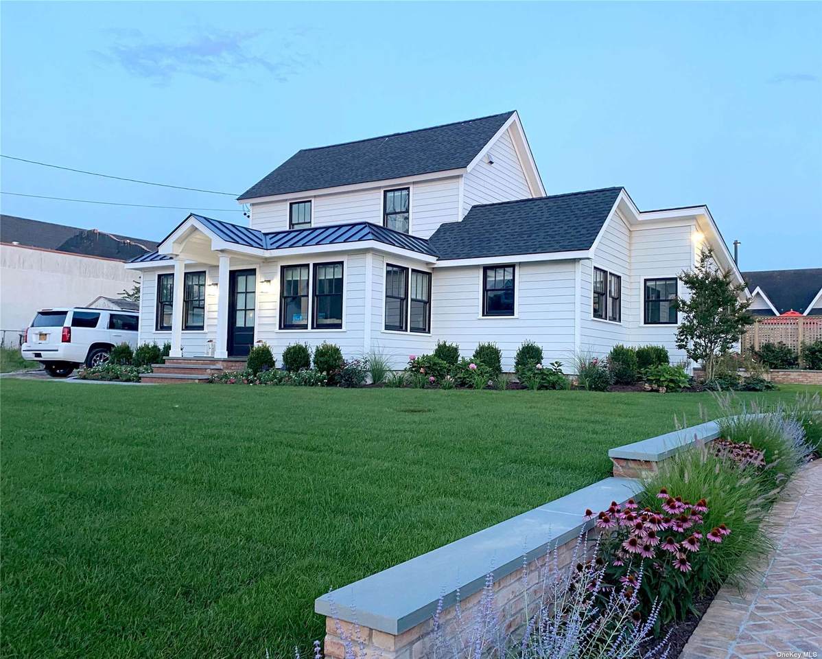 10 Montauk - Photo 1