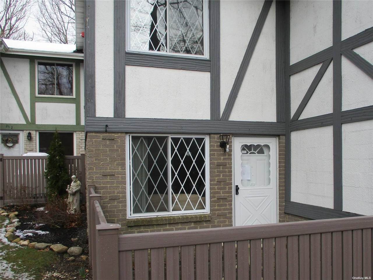 294 Brettonwoods Drive - Photo 1