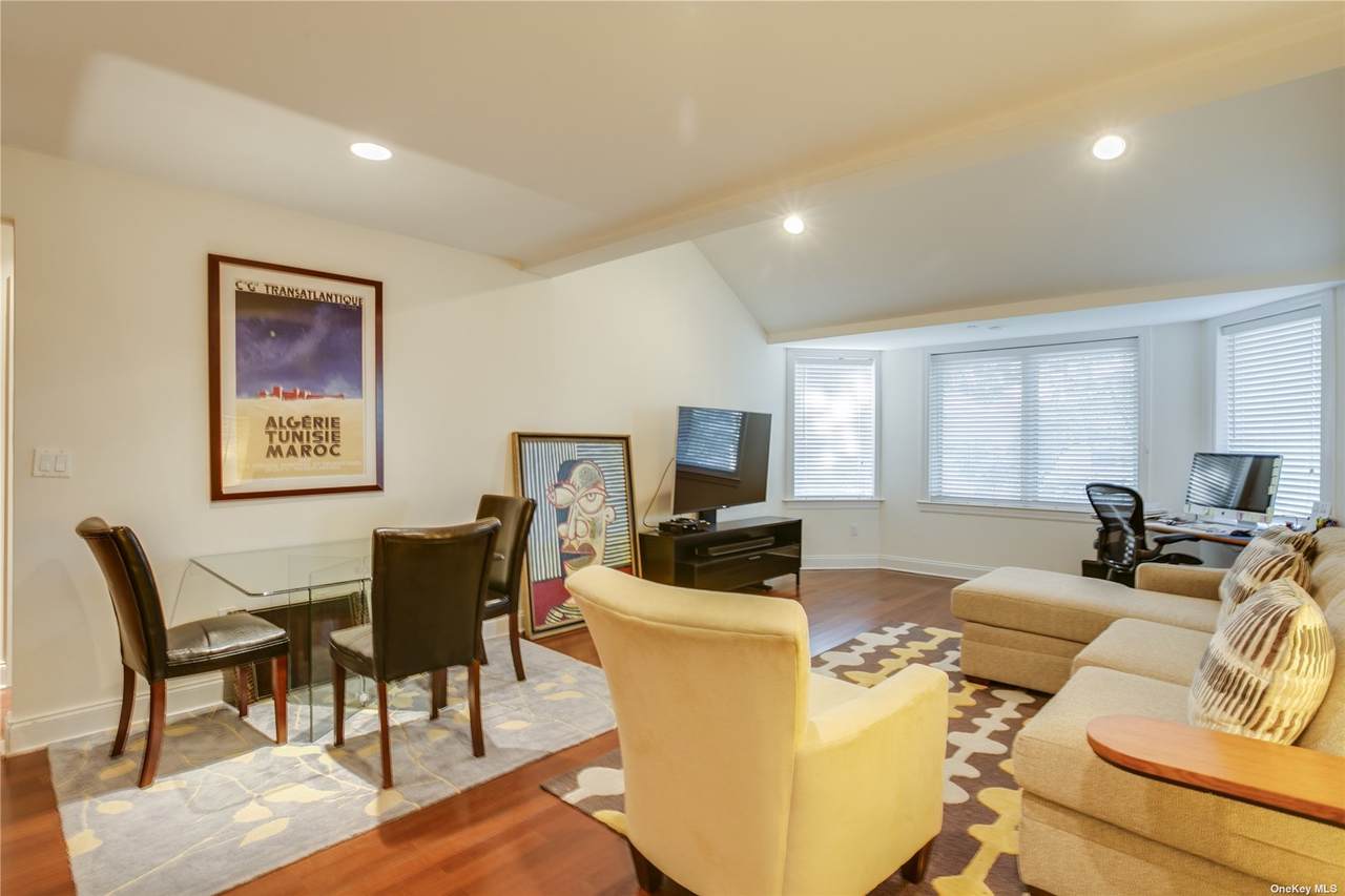 171 Great Neck Road - Photo 1