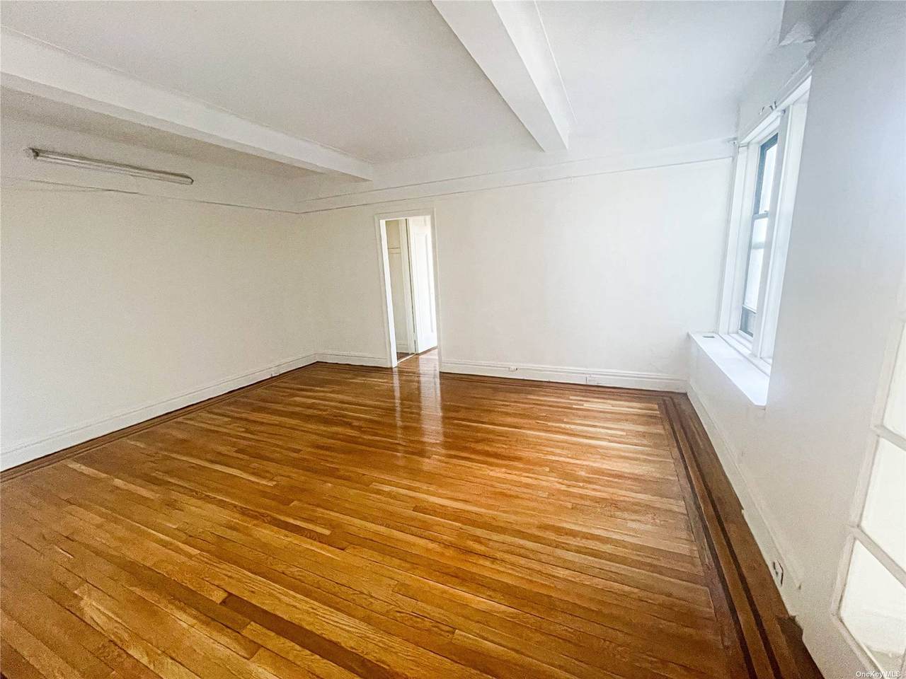 83-00 Talbot Street - Photo 1